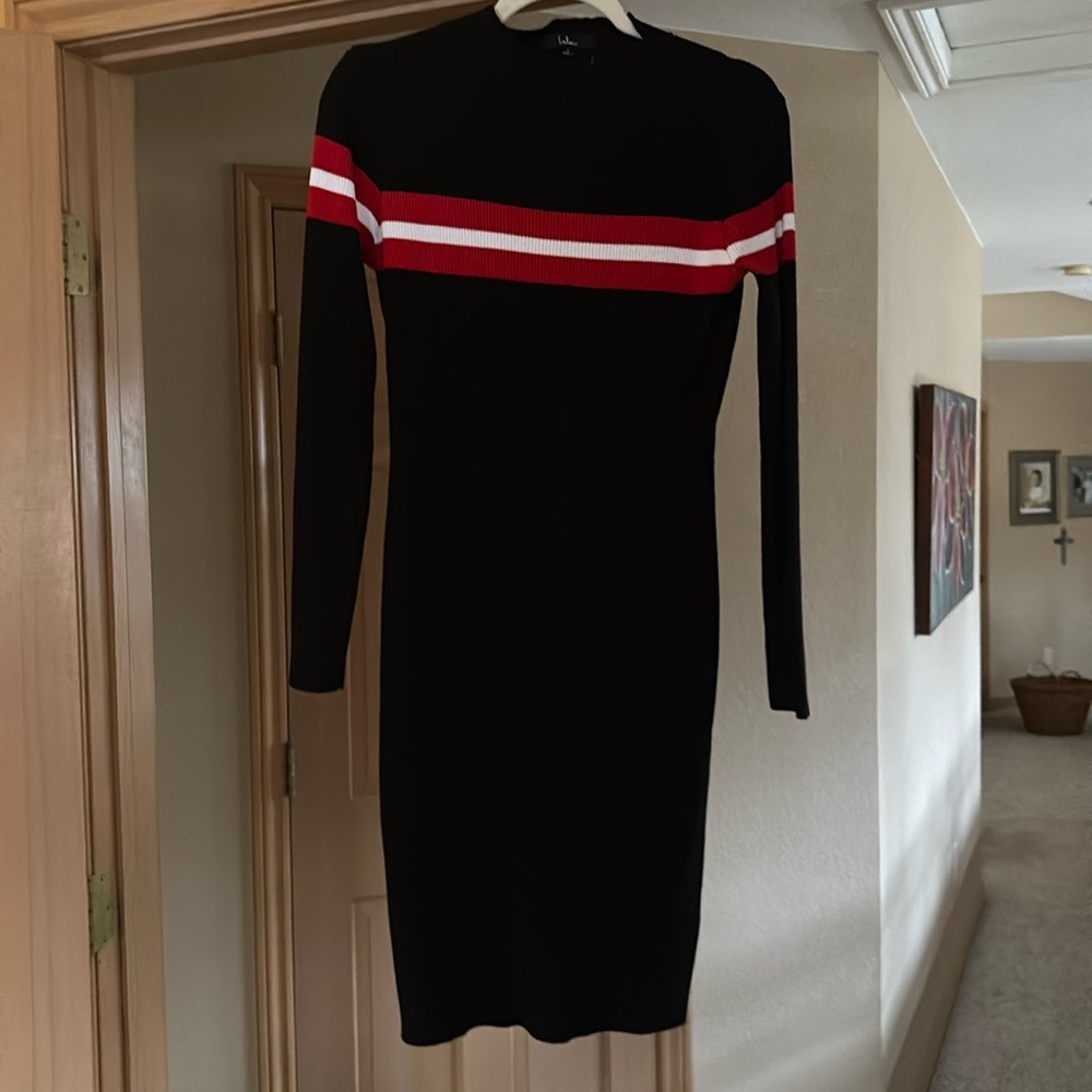 Knit long sleeve dress. Stripe goes all the way  around